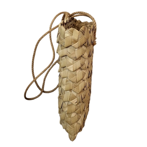 Vintage Raffia Floral Straw Tan Woven Tote Bag - Picture 4 of 5